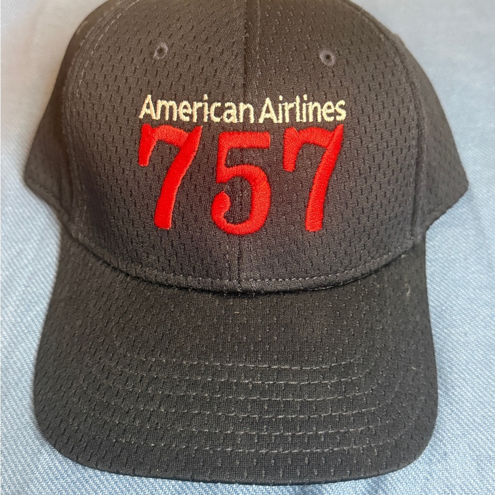 American Airlines 757 Black Cap